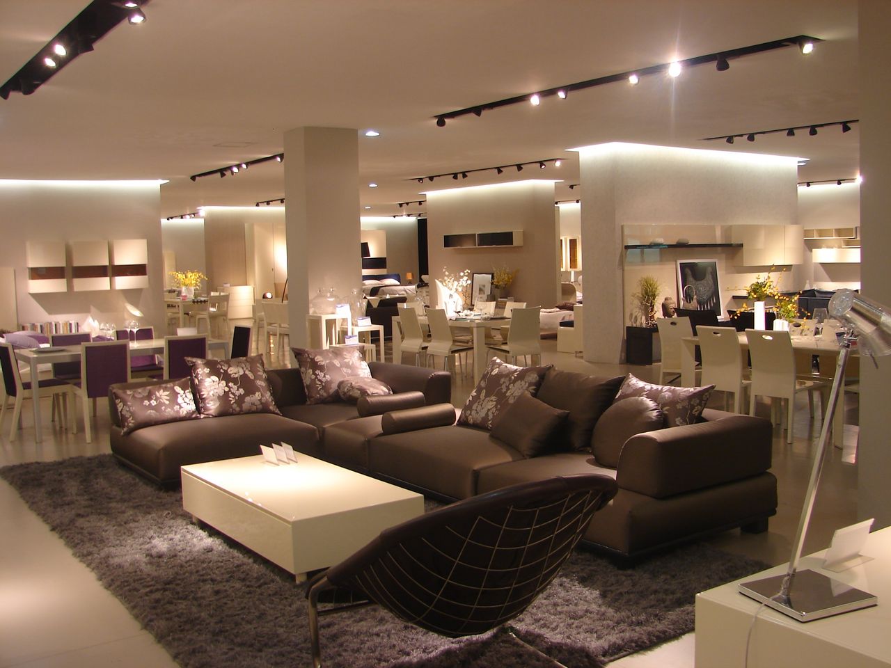 东莞市美迪家具有限公司