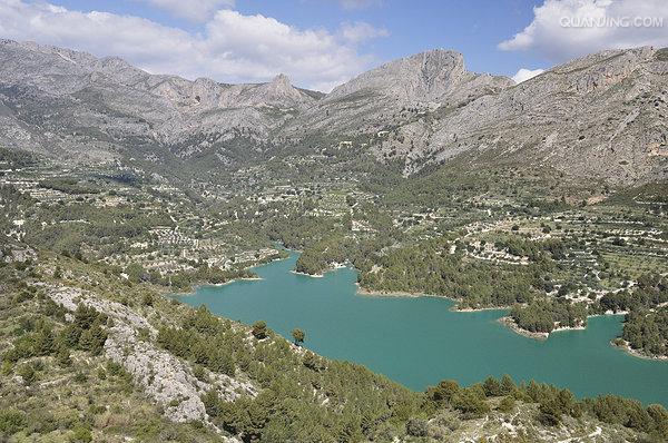  p>塞拉利昂共和国(the republic of sierra leone),简称塞拉利昂.