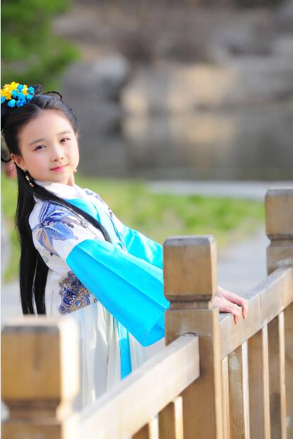  p>法图麦·天缘,小名叫缘宝公主,汉名鲍天缘,英文名为fatimah,2007年