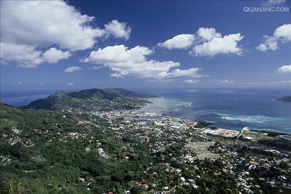  b>塞舌尔 /b>(seychelles),是坐落在东部非洲印度洋上的一个群岛国家