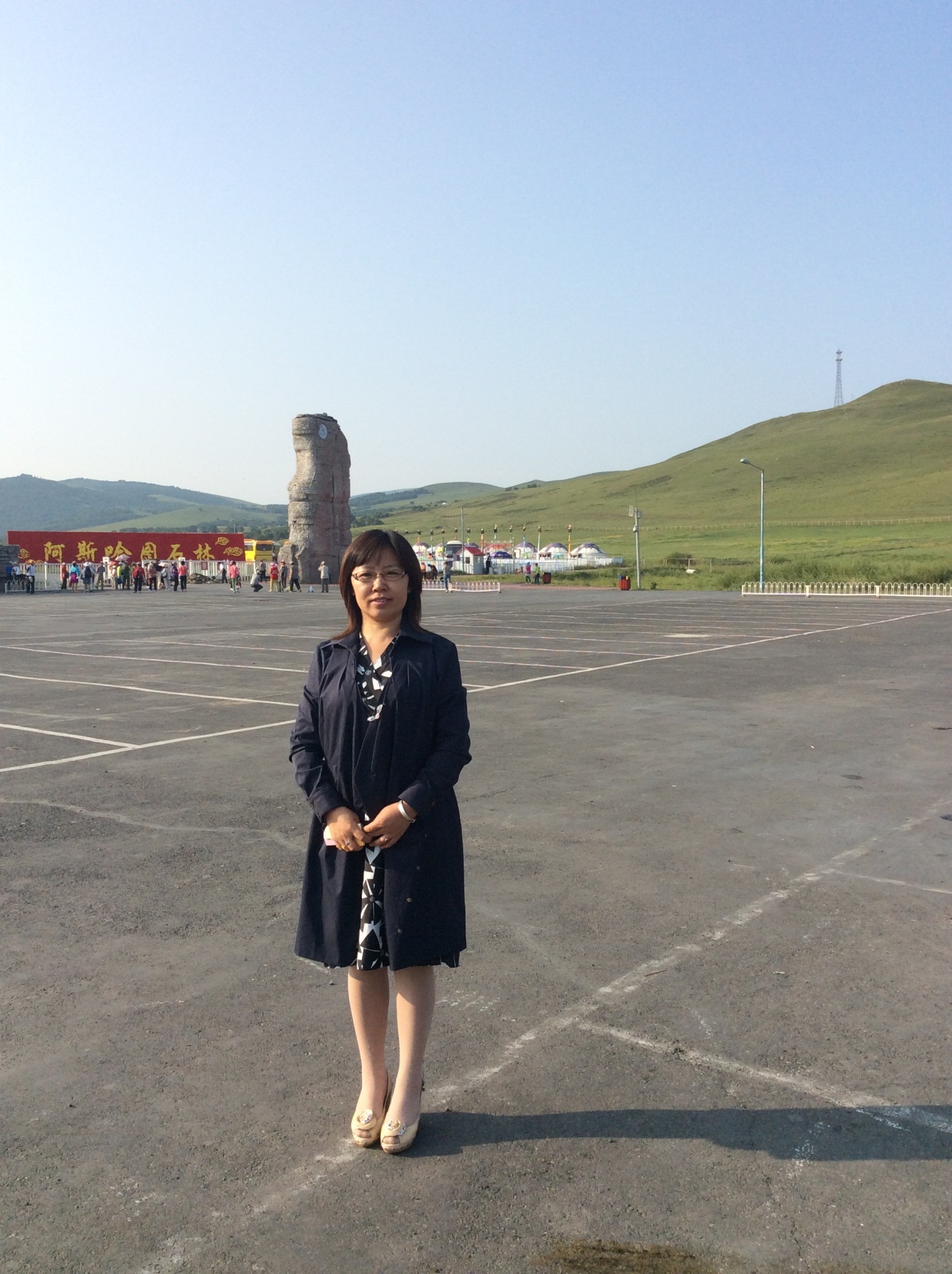 data-id="gn0m0atf6l">姜根兄,女,蒙古族,1972年1月出生,内蒙古通辽人