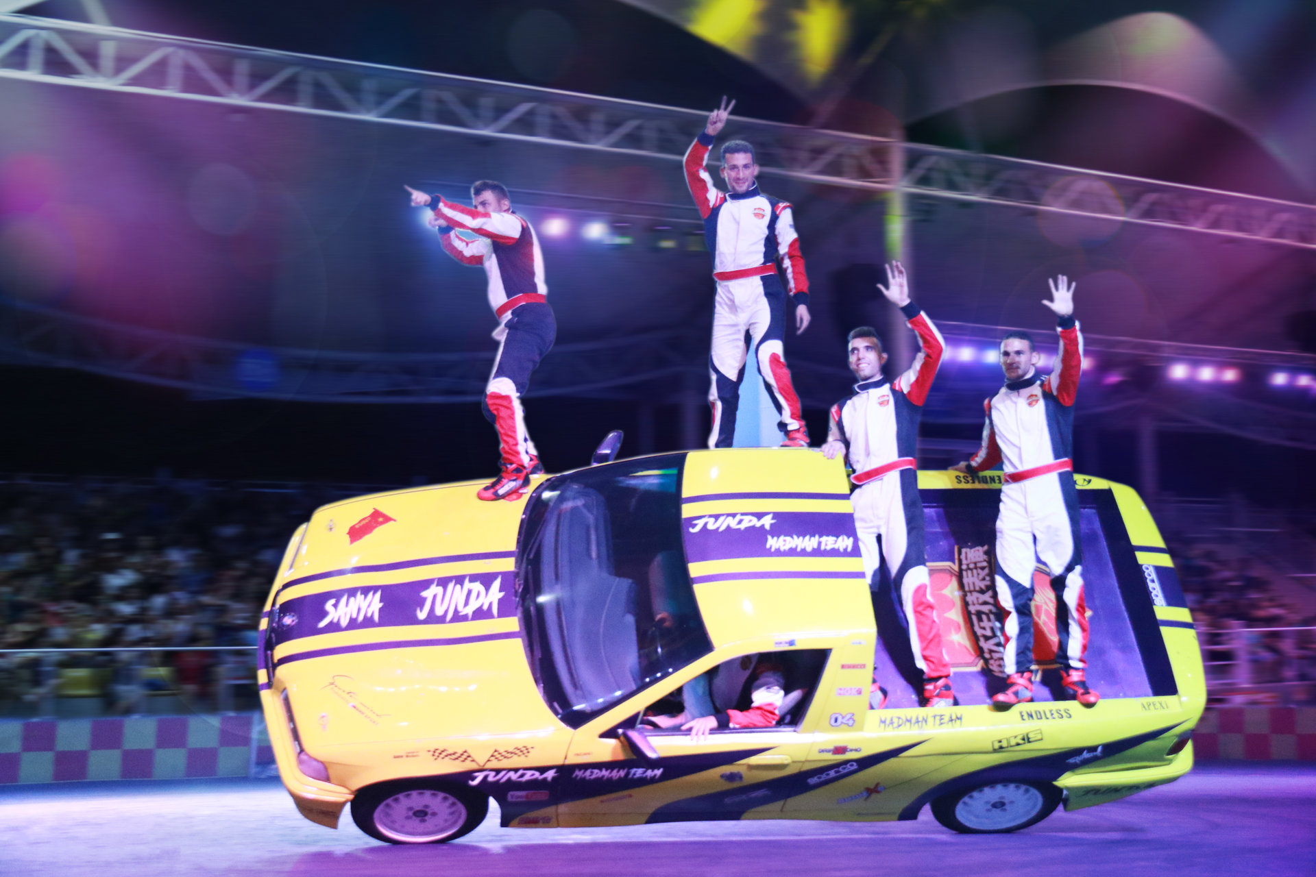  p>三亚骏达车技表演馆由欧洲五国顶尖车手联手打造