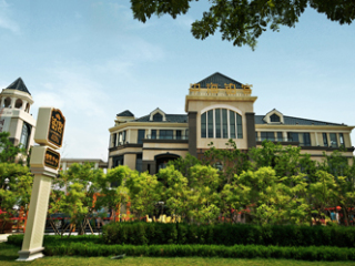  p>中海铂宫项目法天法地法自然,依土地纹理,承曲江文脉,500亩城市