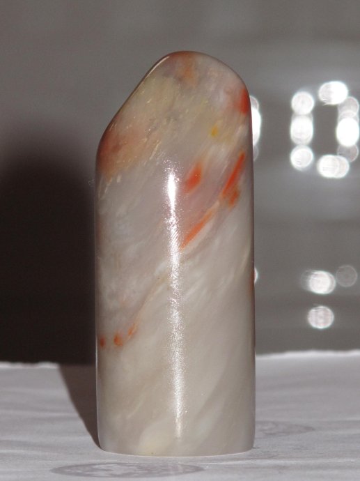  p>上饶石,也叫高洲石,产于江西省上饶市广信区 a target="_blank"