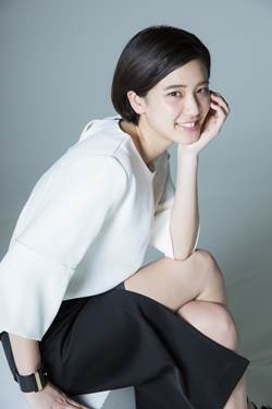  p>山崎纮菜(hirona yamazaki),1994年4月25日出生于日本千叶县,日本