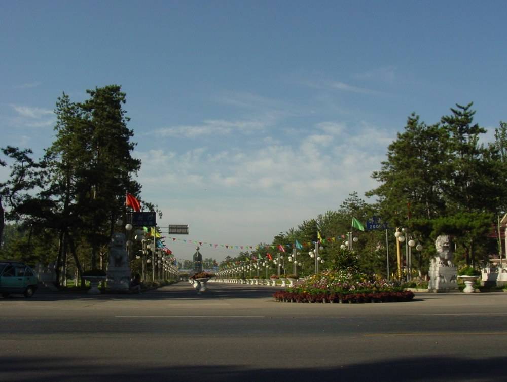 rll6c">韩村河村,位于 a target="_blank" href="/item/北京/128981"