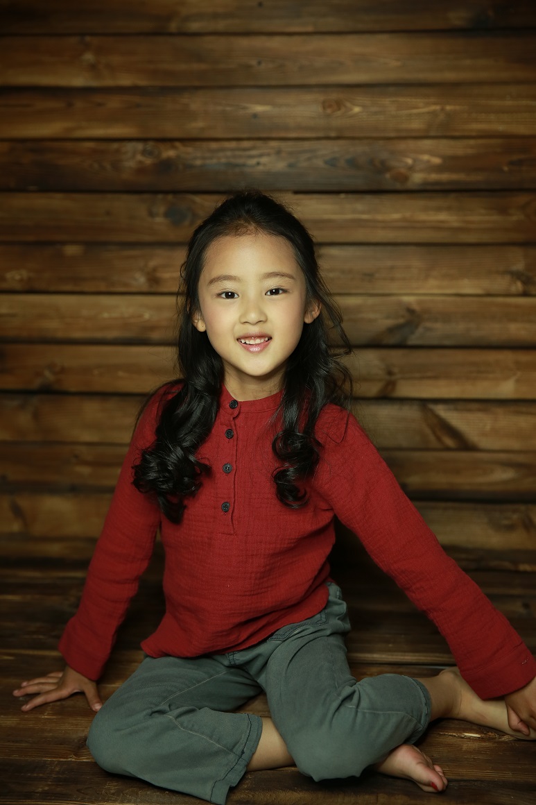 "gnsvic8bkf">张婉儿,2010年5月16日出生于中国北京市,中国内地女演员