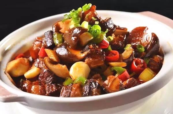 香菇炖牛肉