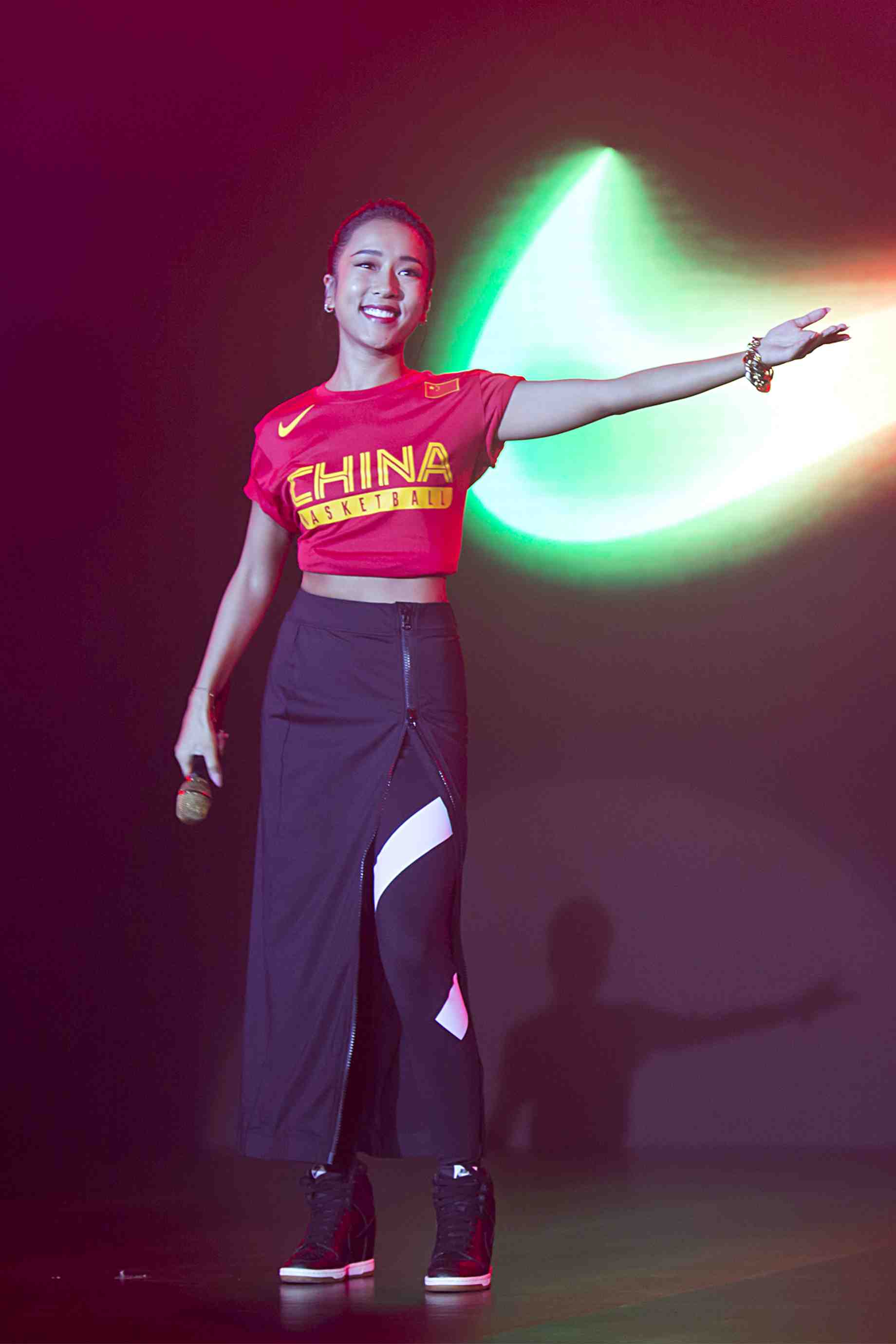  p>吉克隽逸(summer),汉名王隽逸,1988年5月13日出生于 a target="