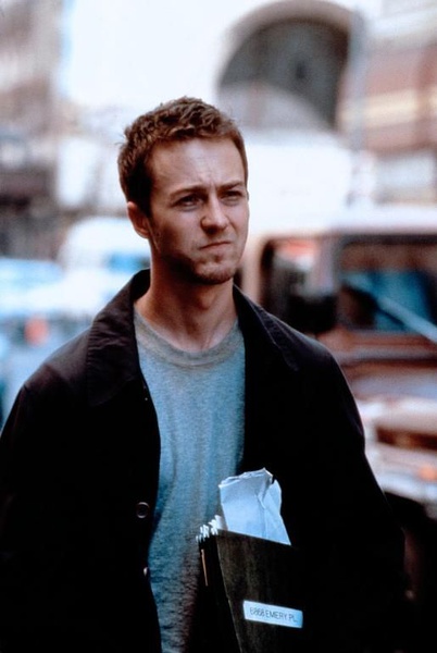  p>《搏击俱乐部》是20世纪福斯电影公司于1999年发行的一部悬疑惊悚