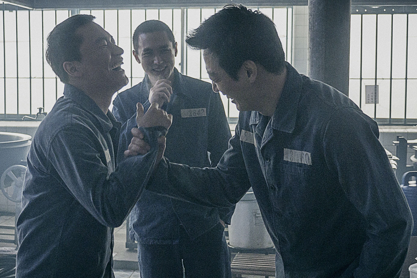  p>《监狱》是由 a target="_blank" href="/item/罗贤/24236924"