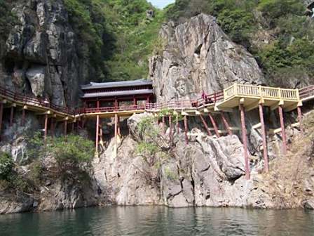 <p>褒斜道石门及其摩崖石刻