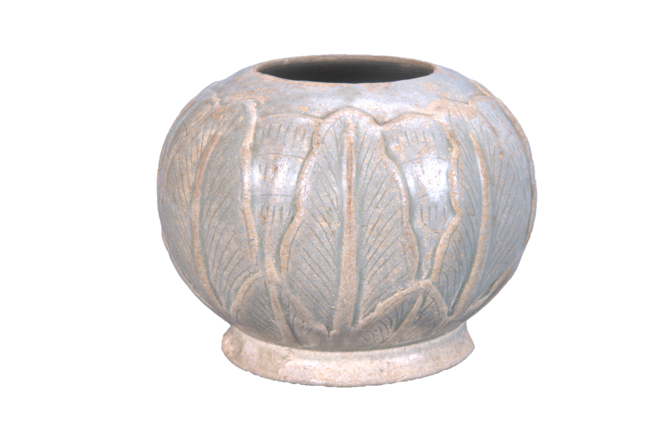 五代蕉叶纹青瓷小罐