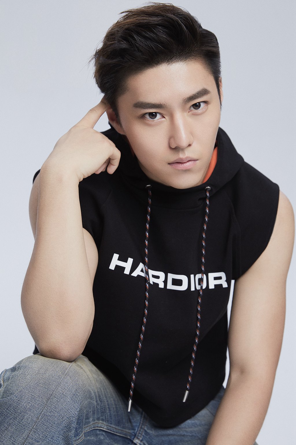 "gncq67zlsc">赵东泽,1995年1月12日出生于北京市,中国内地影视男演员