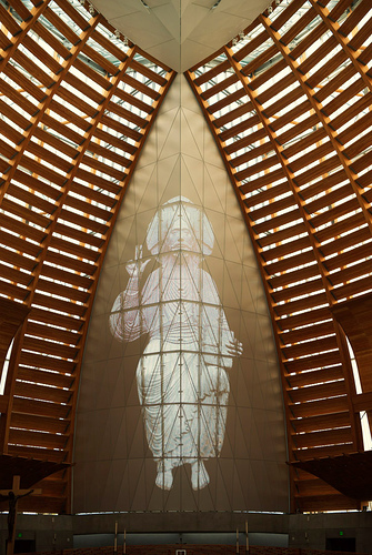  p>耶稣光明大教堂(cathedral of christ the light)位于 a href="#">