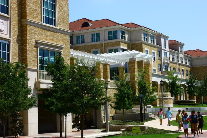  p>查普曼大学以电影专业闻名于世.