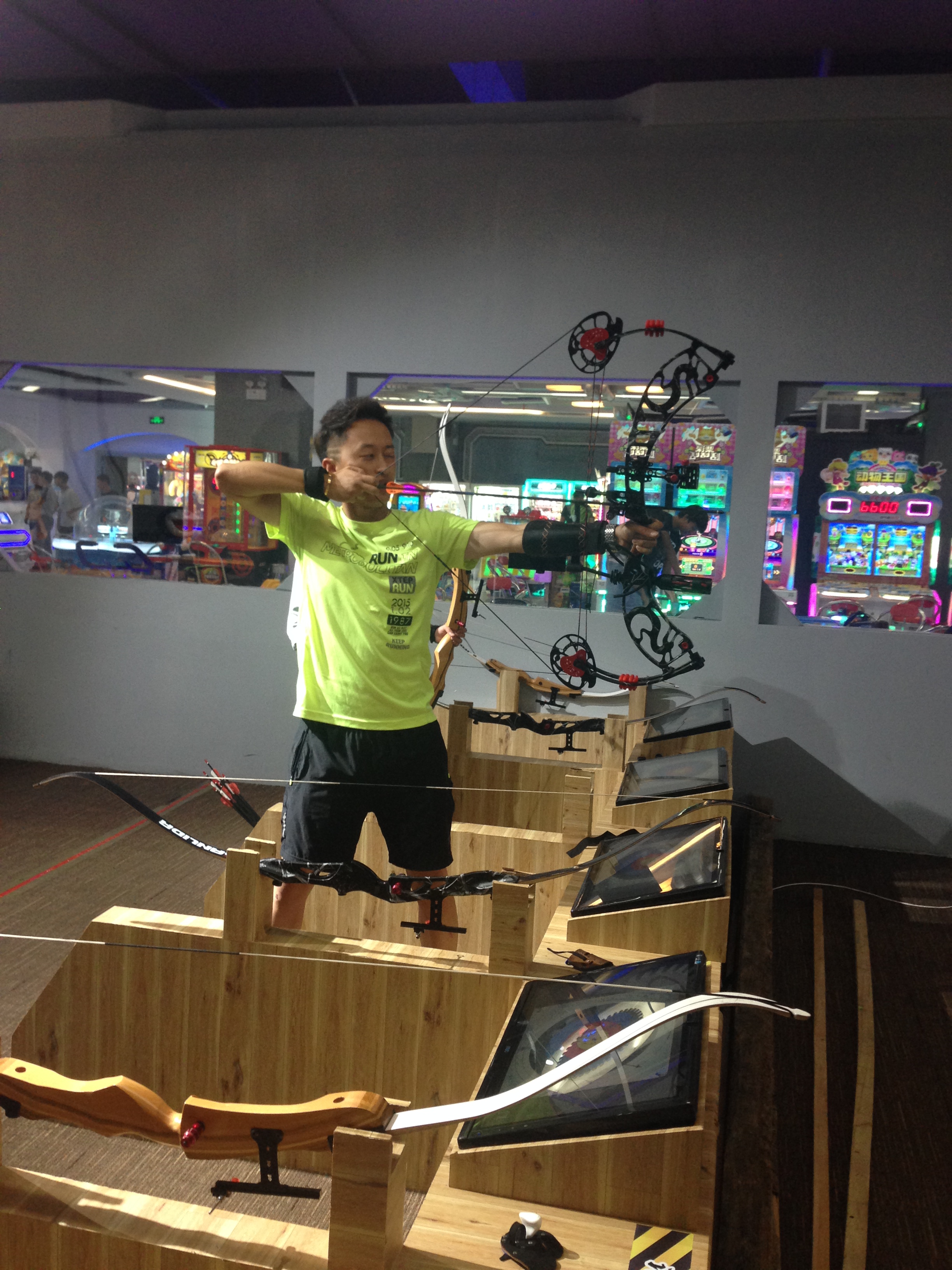  p data-id="gnzos73txf">《大探险家杨航》是一档以探险为主题的真人