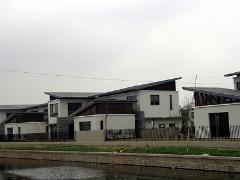  p>湖畔佳苑名列上海十大著名特色别墅之一,荣膺全国人居经典住宅别墅