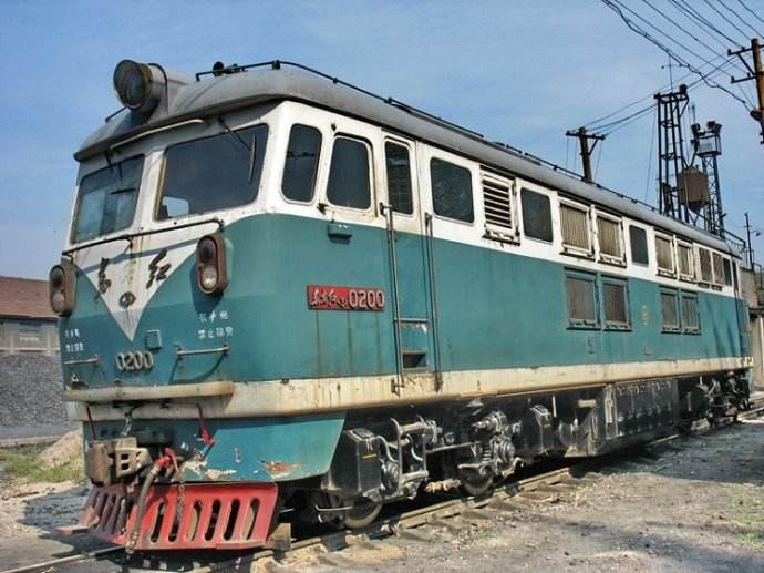东方红3型内燃机车