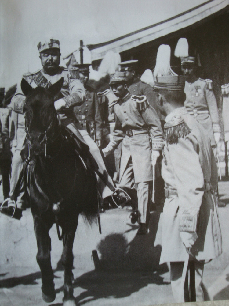  p>近卫师团是日本最早建立的7个师团之一,也是17个甲种常备师团之一.