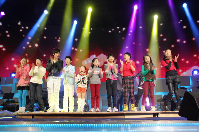 年9月20日出生于上海,中国少儿歌手,演员,上海小荧星艺术团歌舞团成员