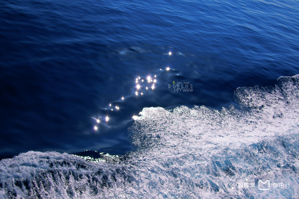  p data-id="gnt0vgtssx">爱琴海是希腊半岛东部的一个蓝色系海洋,南