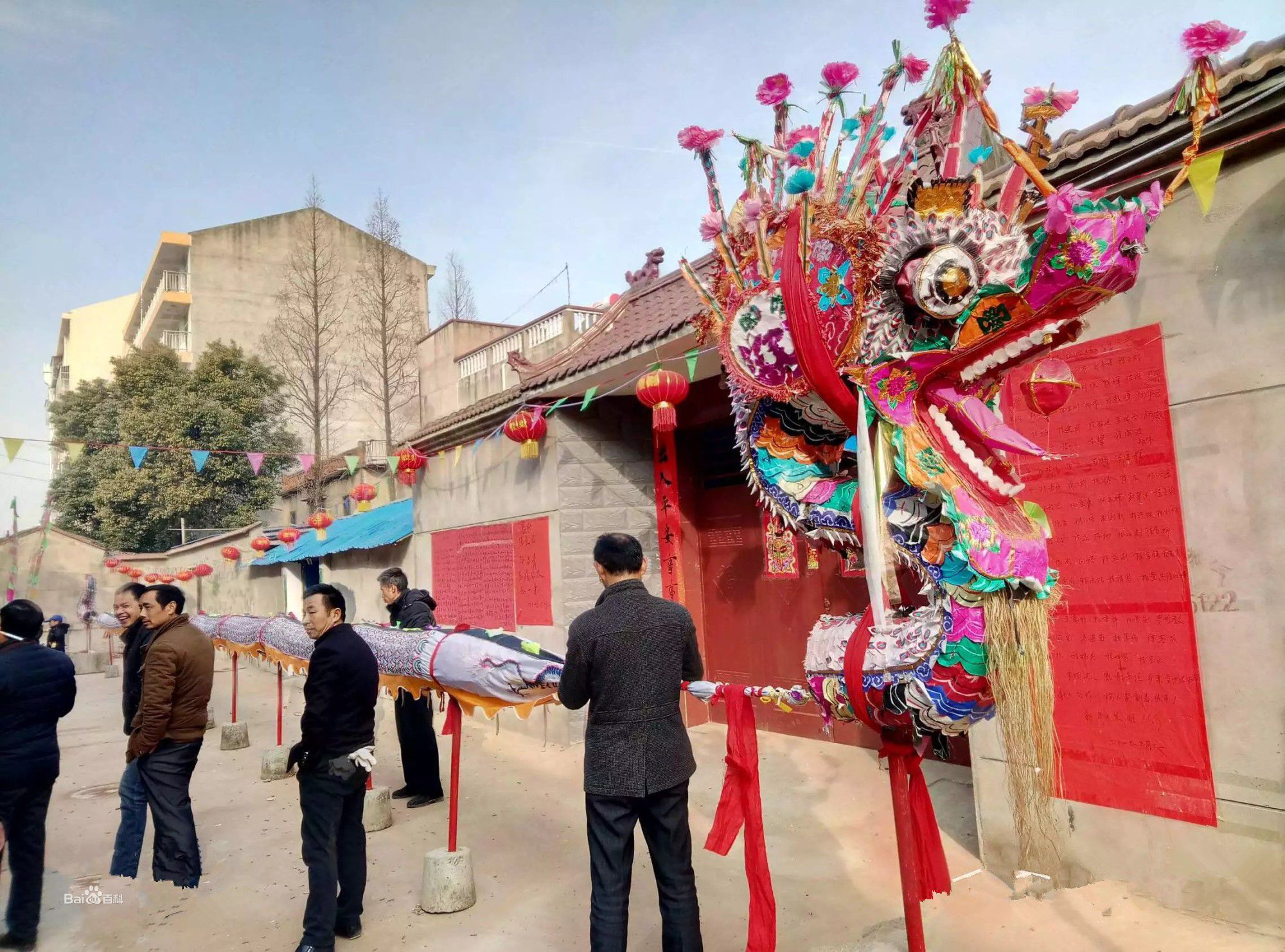 杨店龙灯一直是湖北孝感地区龙舞文化中的佼佼者,因其龙头巨大故又称