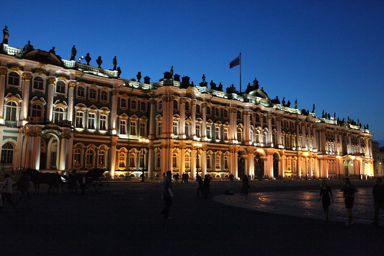  p>冬宫( winter palace,俄文:Эрмитаж)是俄罗斯国家博物馆 a