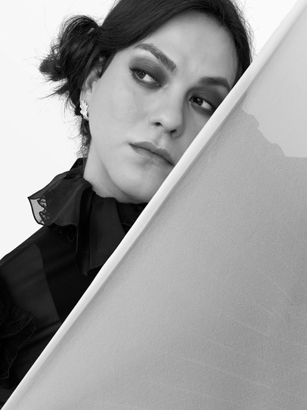  p data-id="gnay5cmkvz">丹妮拉·维加,智利第一位变性演员,主演的