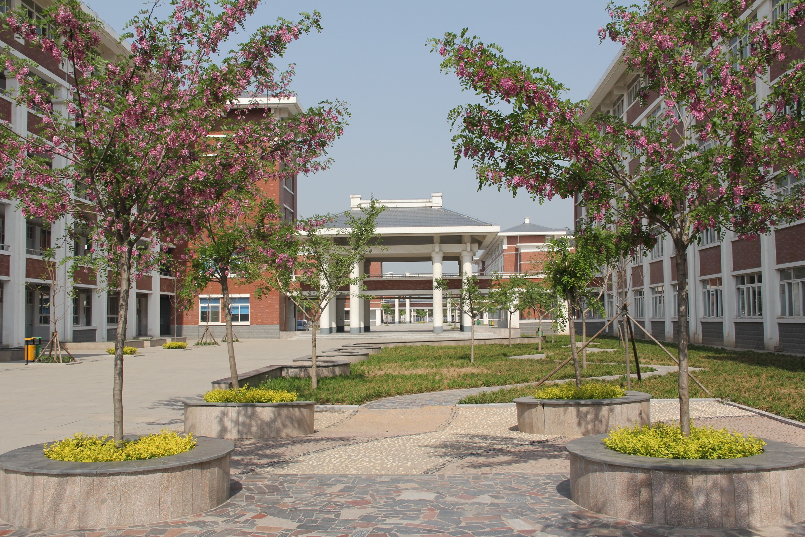 新乡县第一中学