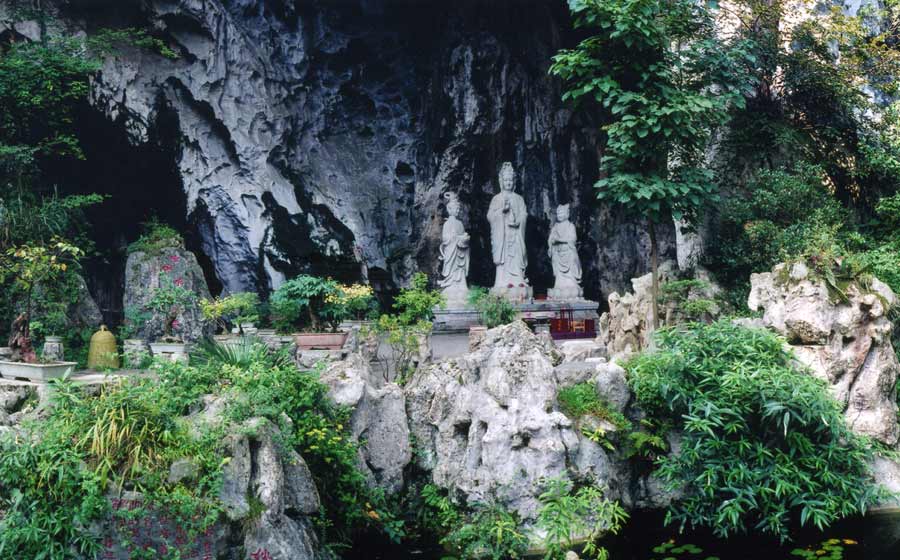 安顺市龙宫景区