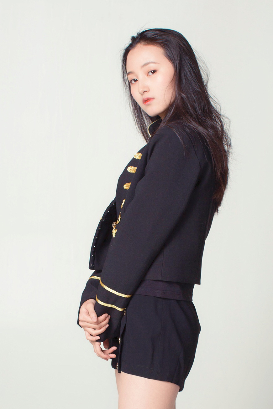 蜕变》是由著名童星<a target="