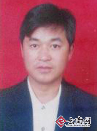  p data-id="gnfbczxsiu">钟明斌,男,汉族,生于1962年7月,云南省永善