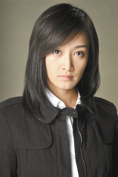  p>赵子琪 i>(原名赵琳) /i>,1976年6月17日出生于北京市西城区,毕业