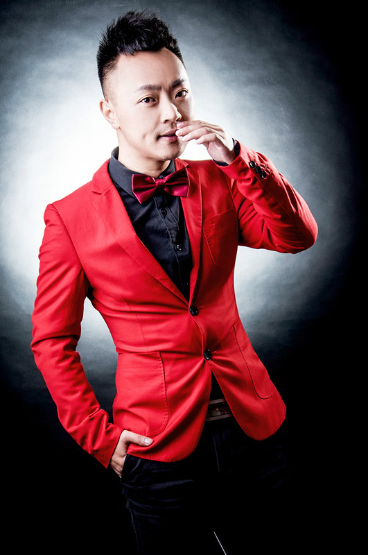  p>王牌,原名王维.1986年9月21日出生于四川省乐山市沐川县.