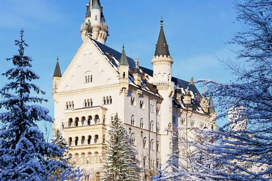 新天鹅石城堡,始建于1868年夏天,位于德国 a target="_blank" href="