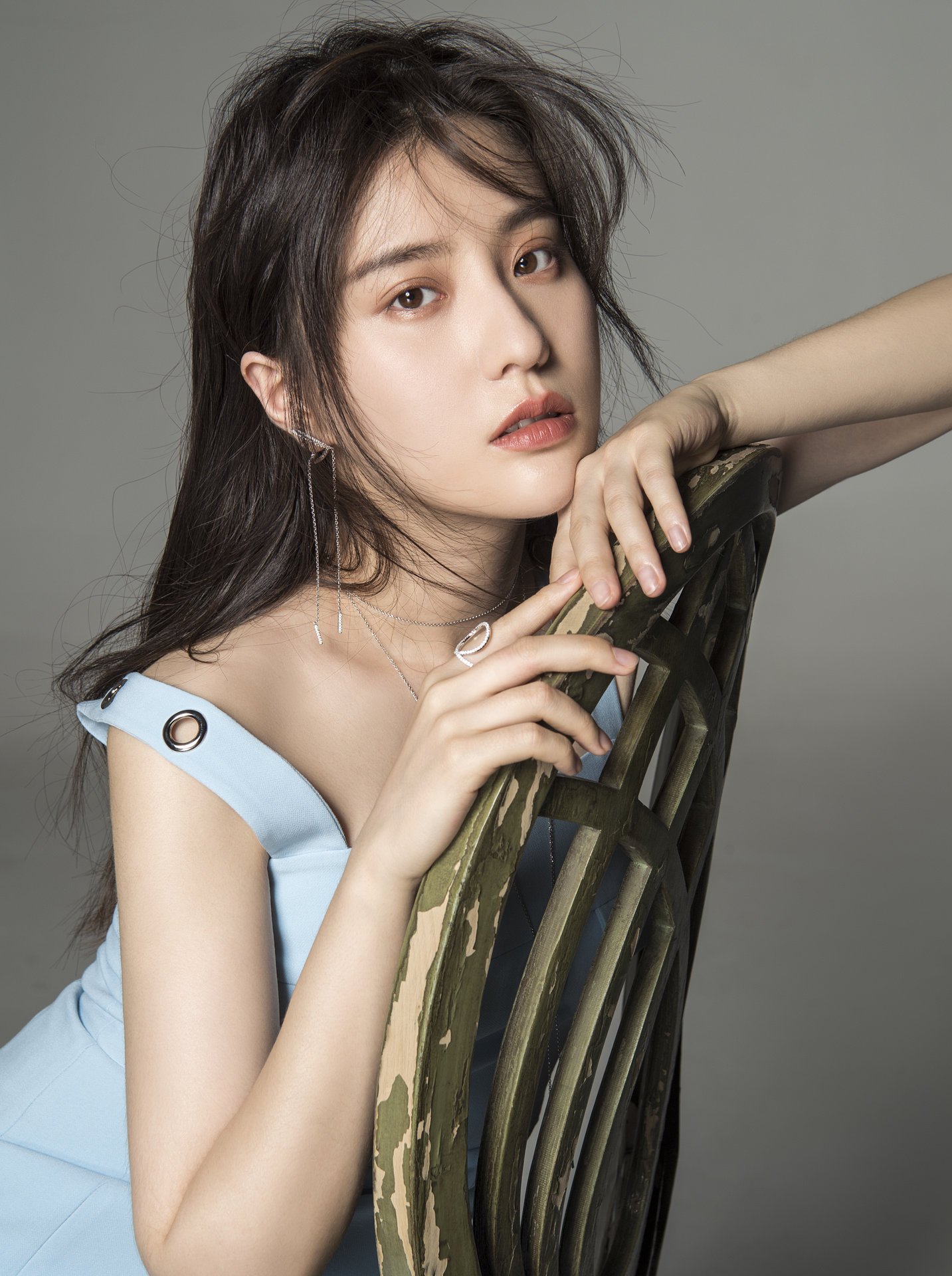  p>鲍天琦,1992年8月17日出生于北京市,中国内地女演员,毕业于 a