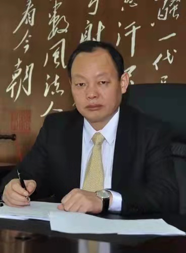  p>林国荣,上峰水泥副董事长,董事. /p>