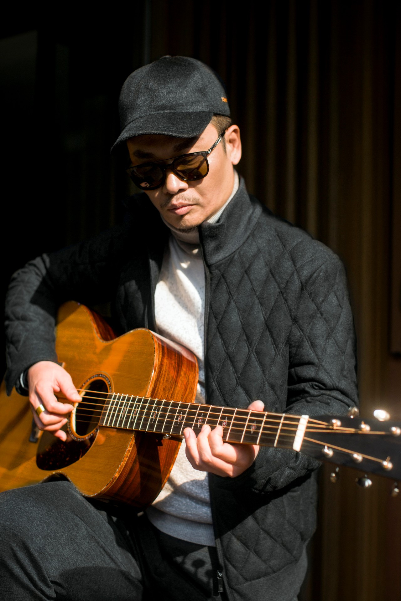 ">《super star》是 a target="_blank" href="/item/李延亮/6199078"