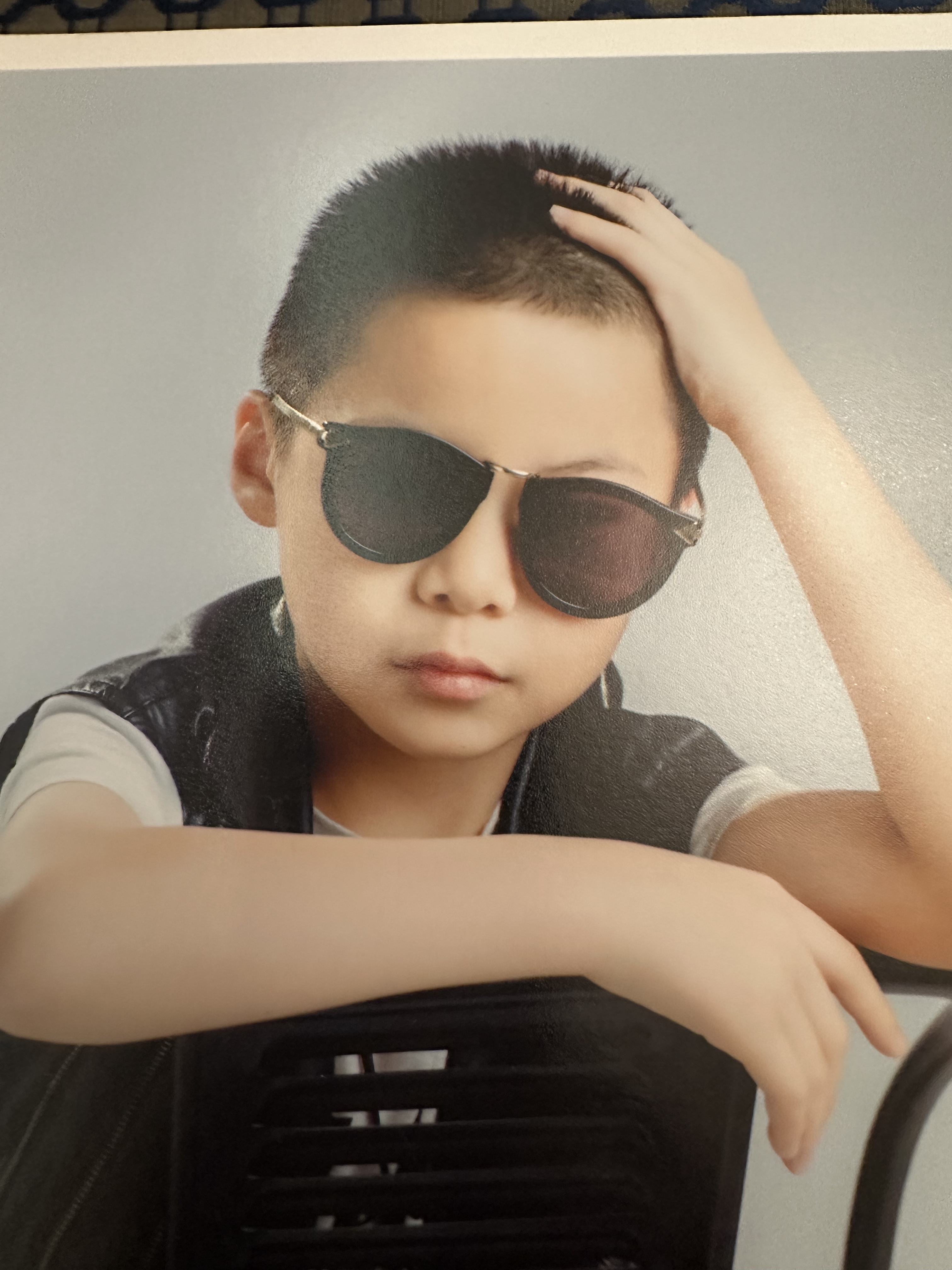  p data-id="gn4wum5maj">邓祁之,2007年11月30日出生于香港,童星