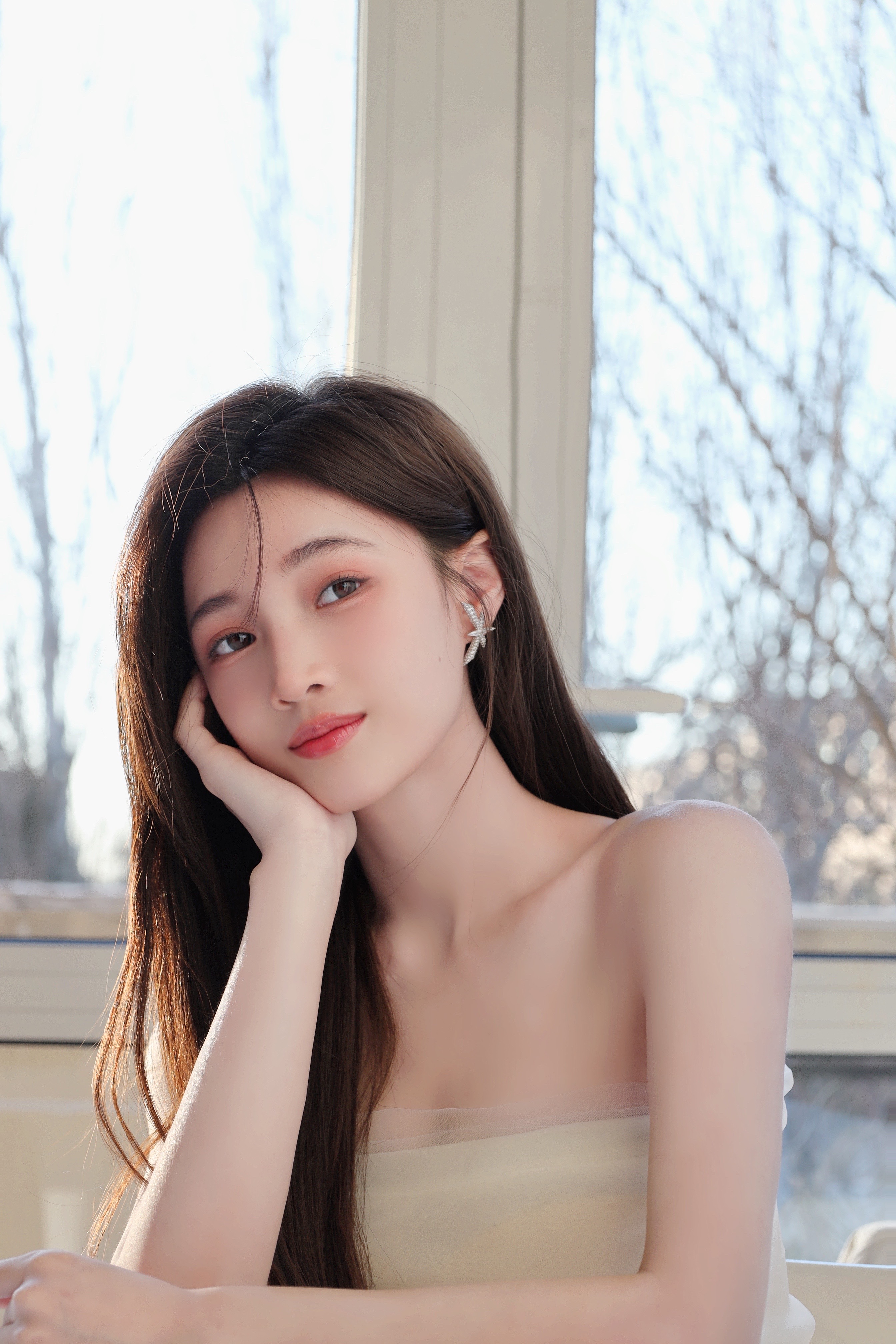 "370496">张家界 /a>,女 a target="_blank" href="/item/歌手/16693"