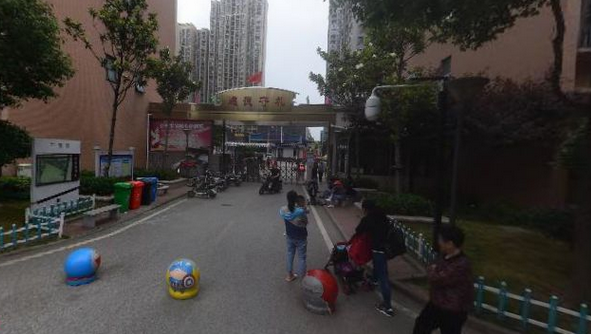  p>跃进家园a区位于武汉市江汉塔子湖,共计房屋1541户. /p>