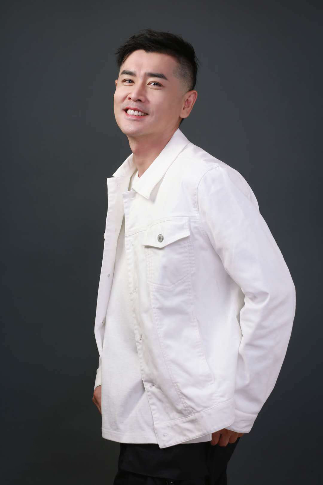  p data-id="go00d4qra0">李修蒙,出生于黑龙江,中国内地男演员, a