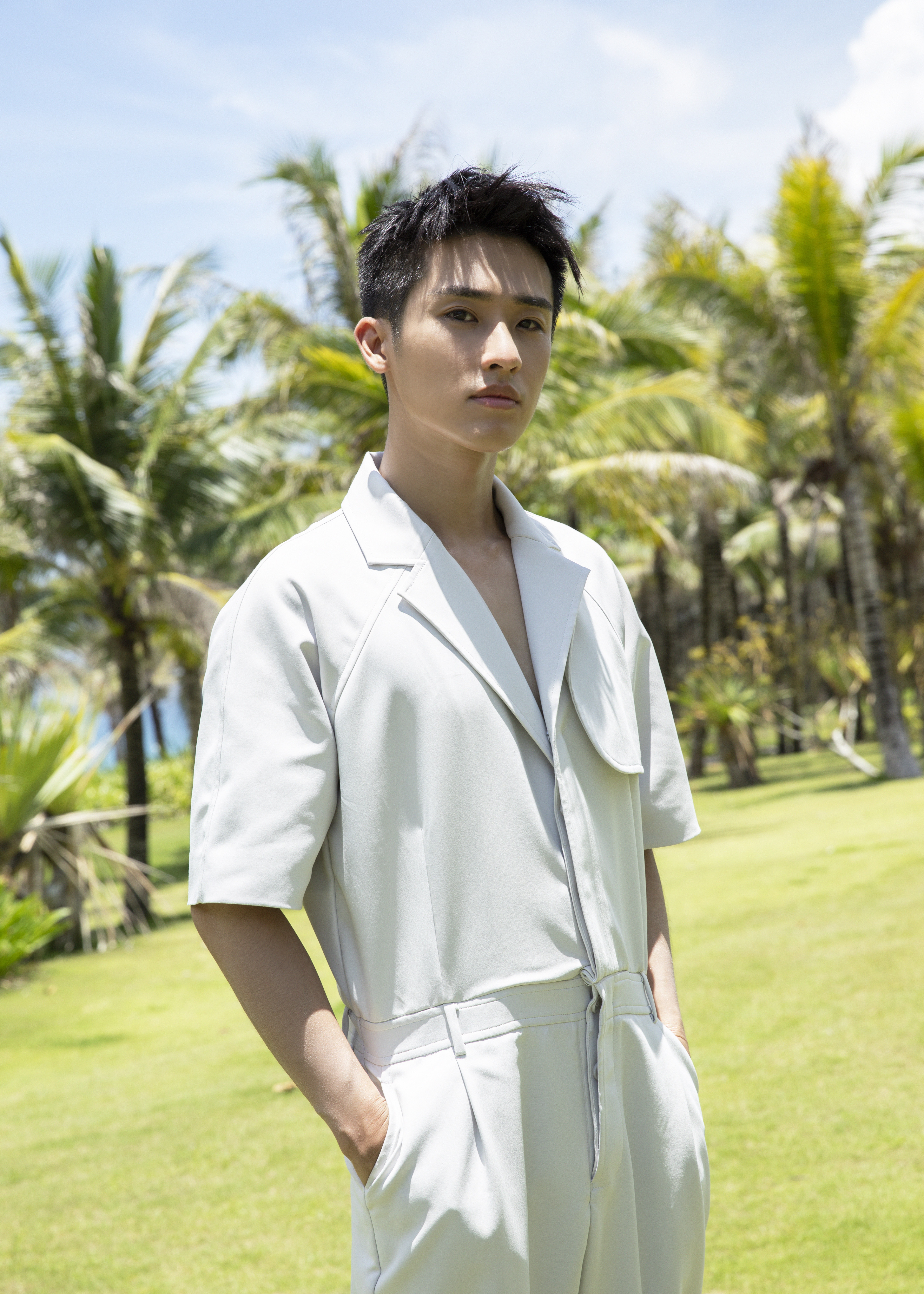 张赫(英文名:z ryan),1984年9月17日出生于辽宁省沈阳市,中国内地男