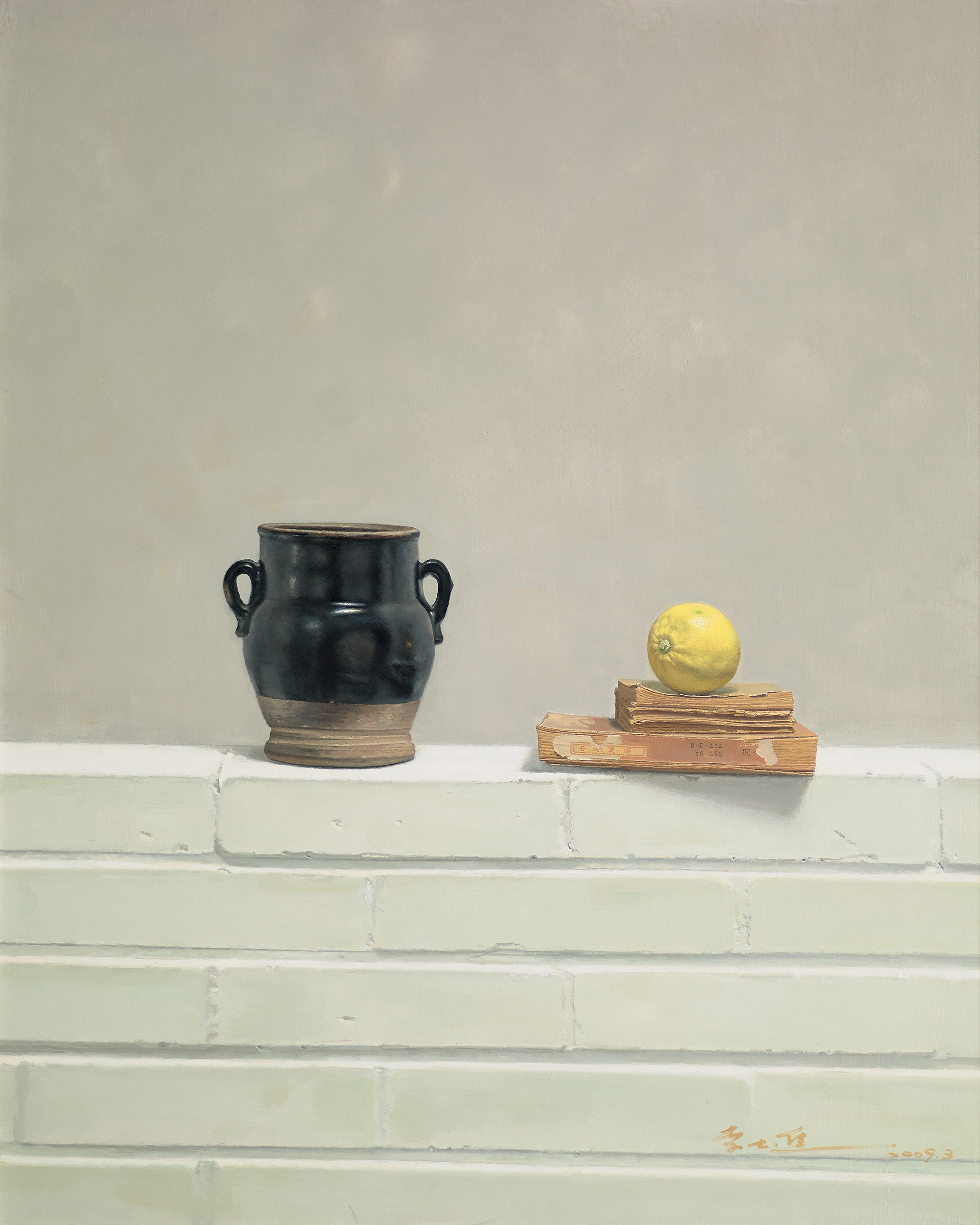 >李士进 /a>于2009年创作的油画作品,画中白色的砖墙上放着黑色的罐子