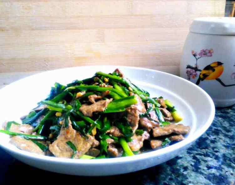 韭菜炒牛肝