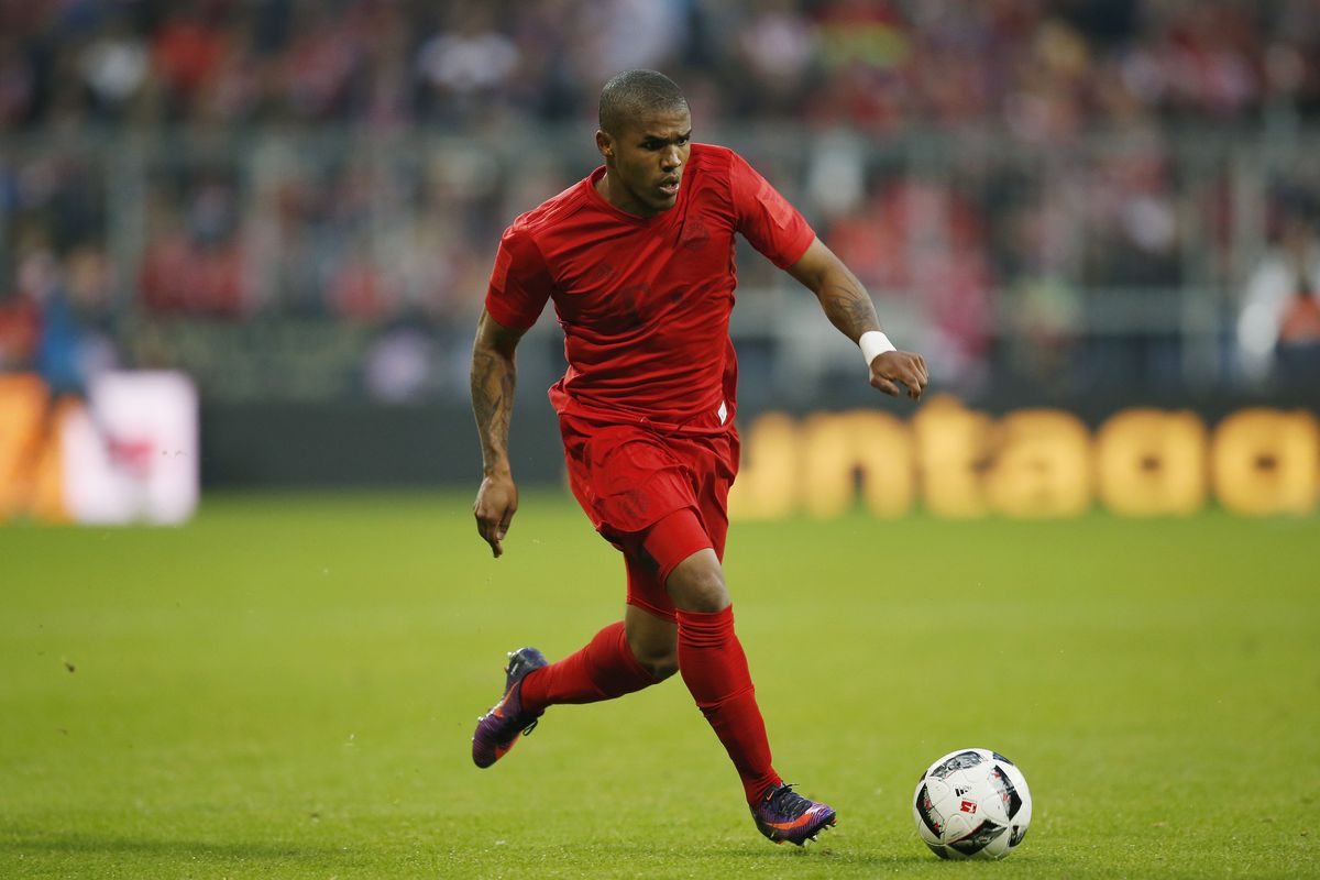  p>道格拉斯·科斯塔(douglas costa),1990年9月14日出生于巴西萨普卡