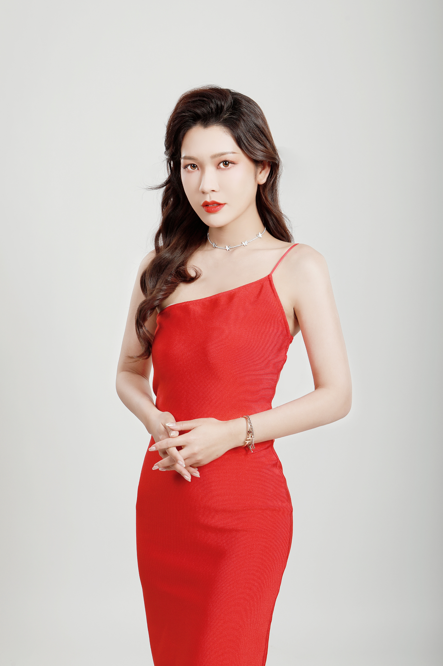 data-lemmaid="6549690">深圳电视台 /a>《清风车影》主持人,新能源