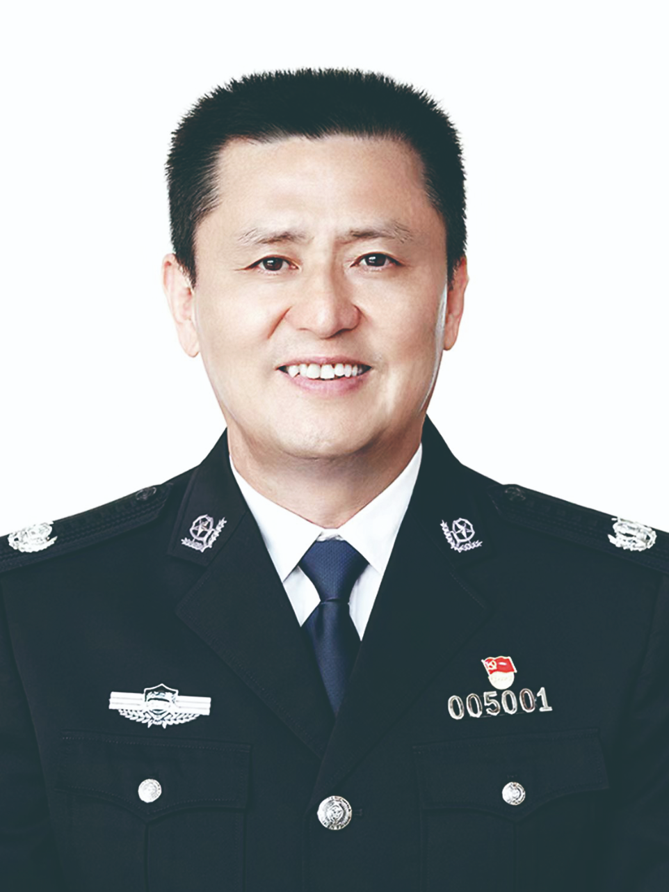 1961年7月生,福建福州人,中共党员,中国人民武装警察部队少将警衔