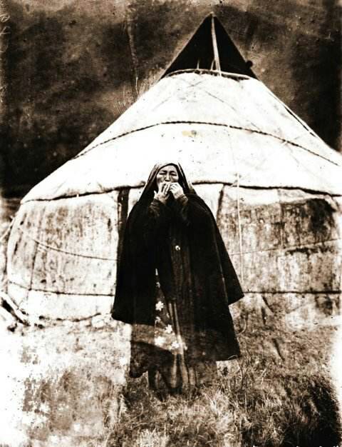 民族语言为柯尔克孜语,属阿尔泰语系突厥语族东匈语支克普恰克语组